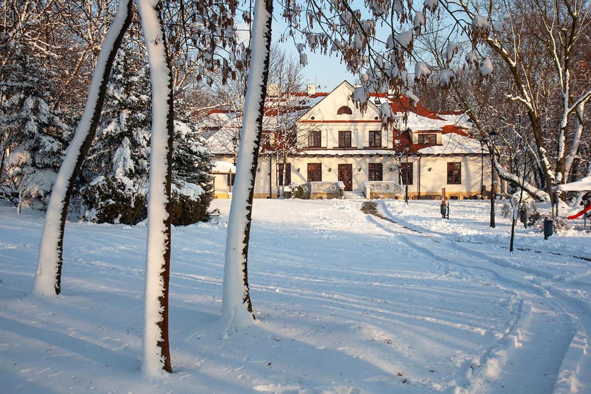Rezydencja Dwor Polski Bełchatów Kültér fotó